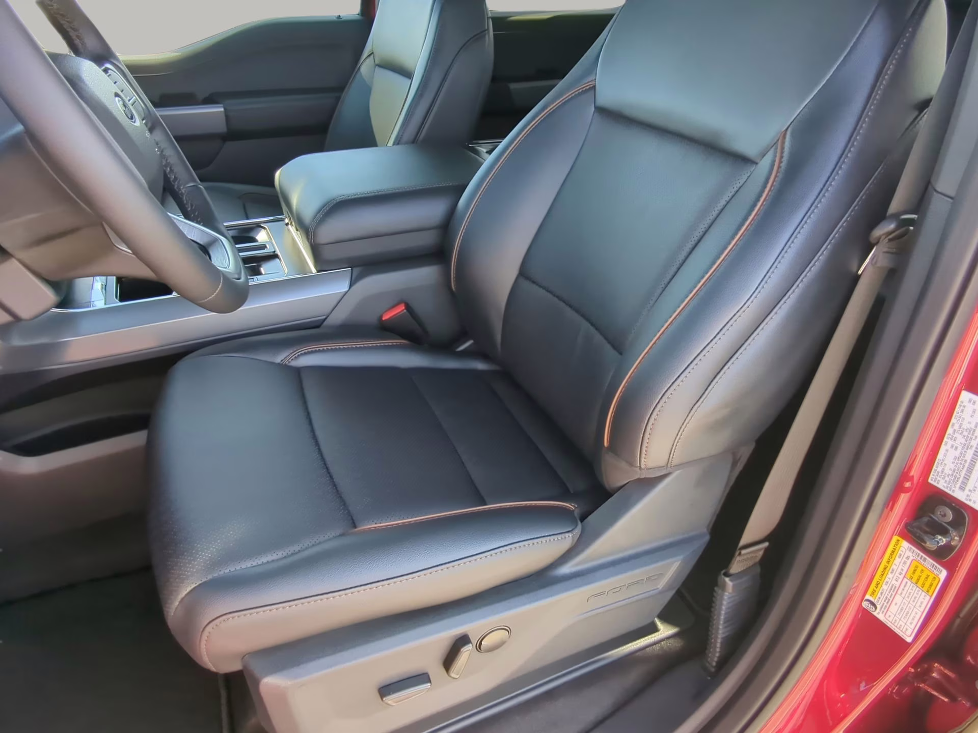 2026 Ruby Red Metallic Tinted Clearcoat Ford F-150 LARIAT Crew Cab Pickup 4X4 Truck