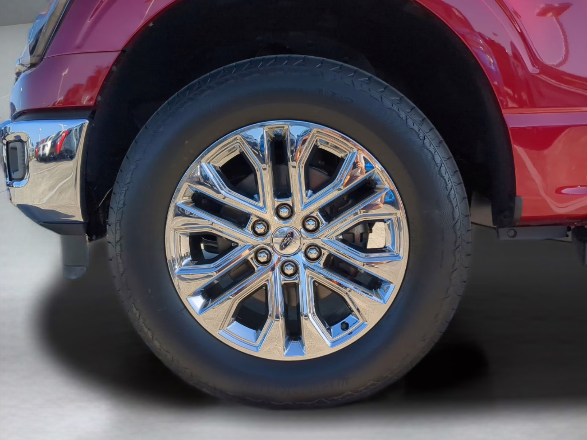 2026 Ruby Red Metallic Tinted Clearcoat Ford F-150 LARIAT Crew Cab Pickup 4X4 Truck