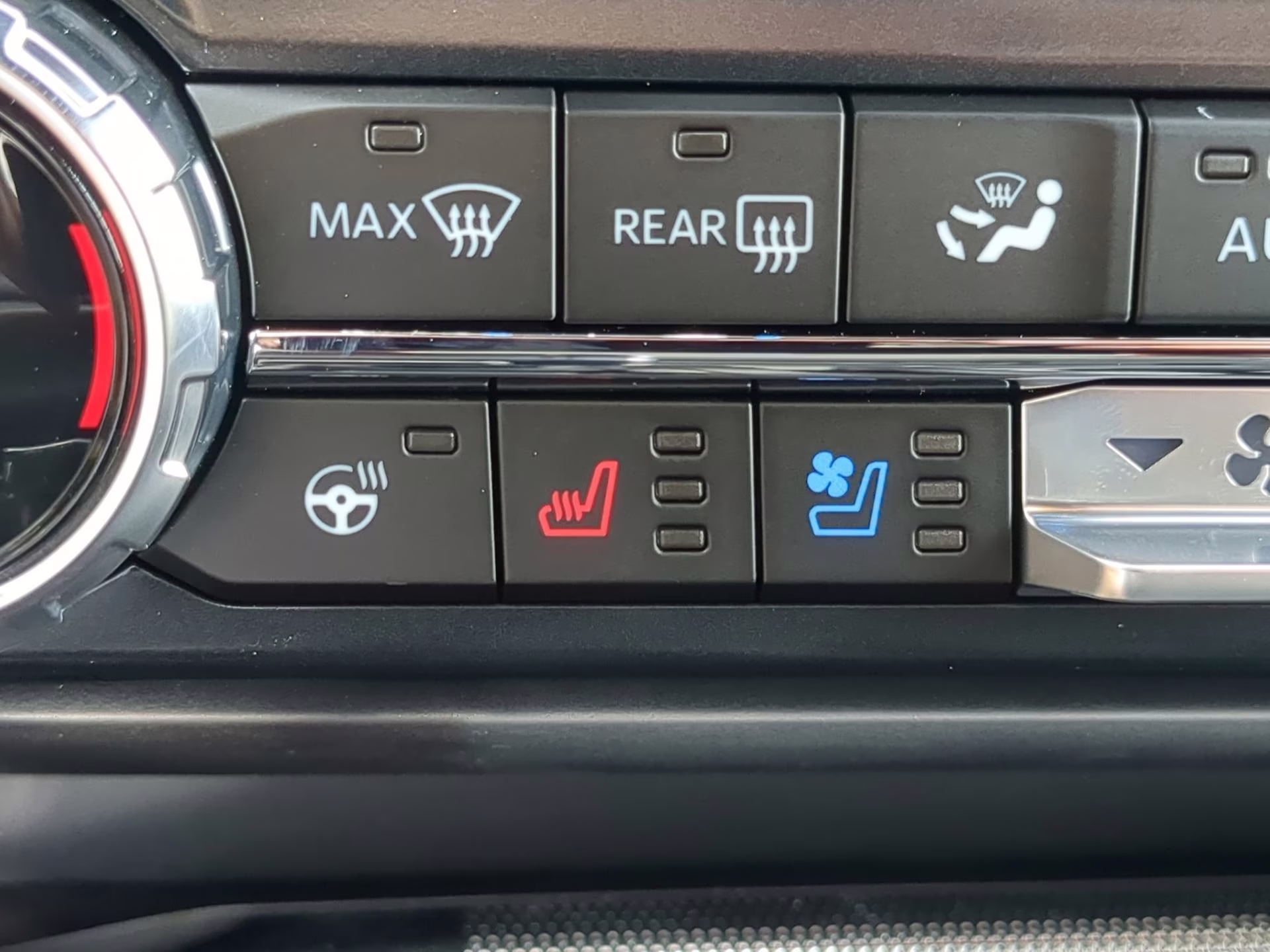 2025 Agate Black Metallic Ford F-150 Platinum Crew Cab Pickup 4X4 Truck