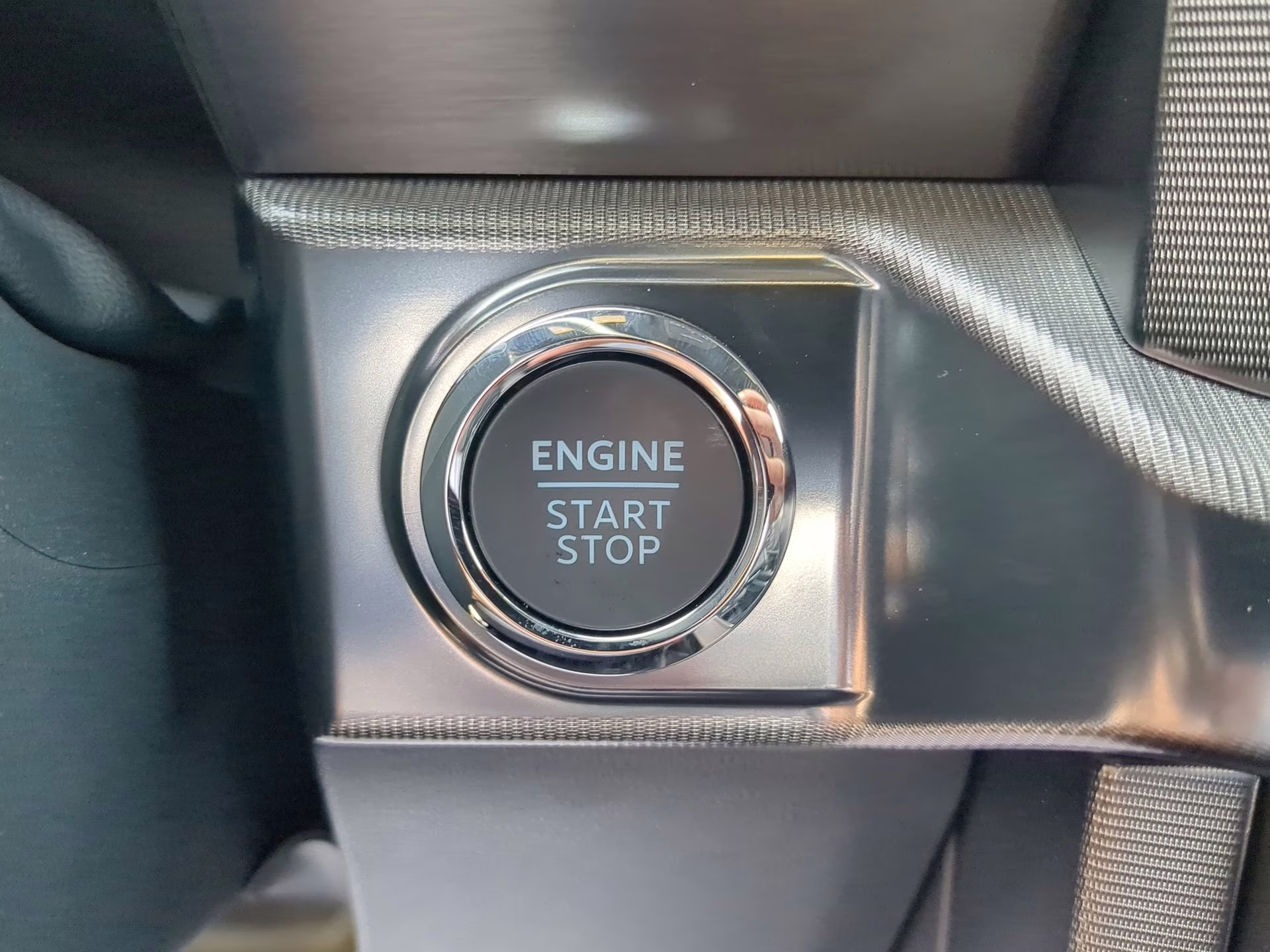 2025 Agate Black Metallic Ford F-150 Platinum Crew Cab Pickup 4X4 Truck