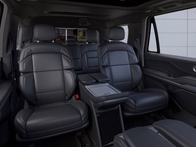 2025 Pristine White Metallic Tri-Coat Lincoln Navigator Reserve 4X4 SUV
