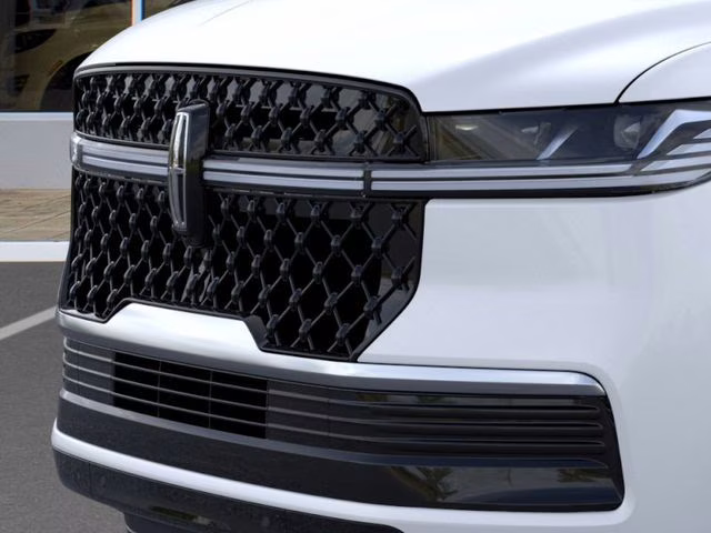 2025 Pristine White Metallic Tri-Coat Lincoln Navigator Reserve 4X4 SUV