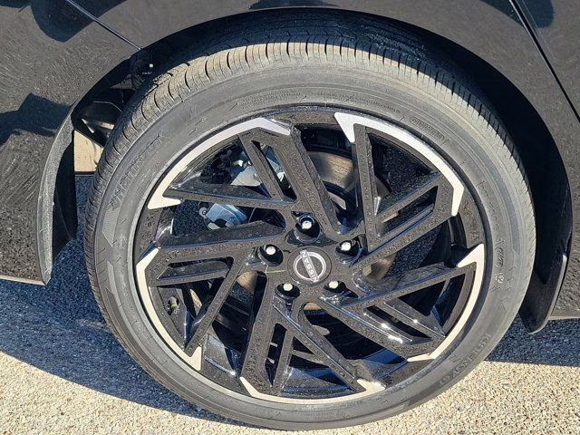 2026 Super Black Nissan Sentra SR FWD Sedan