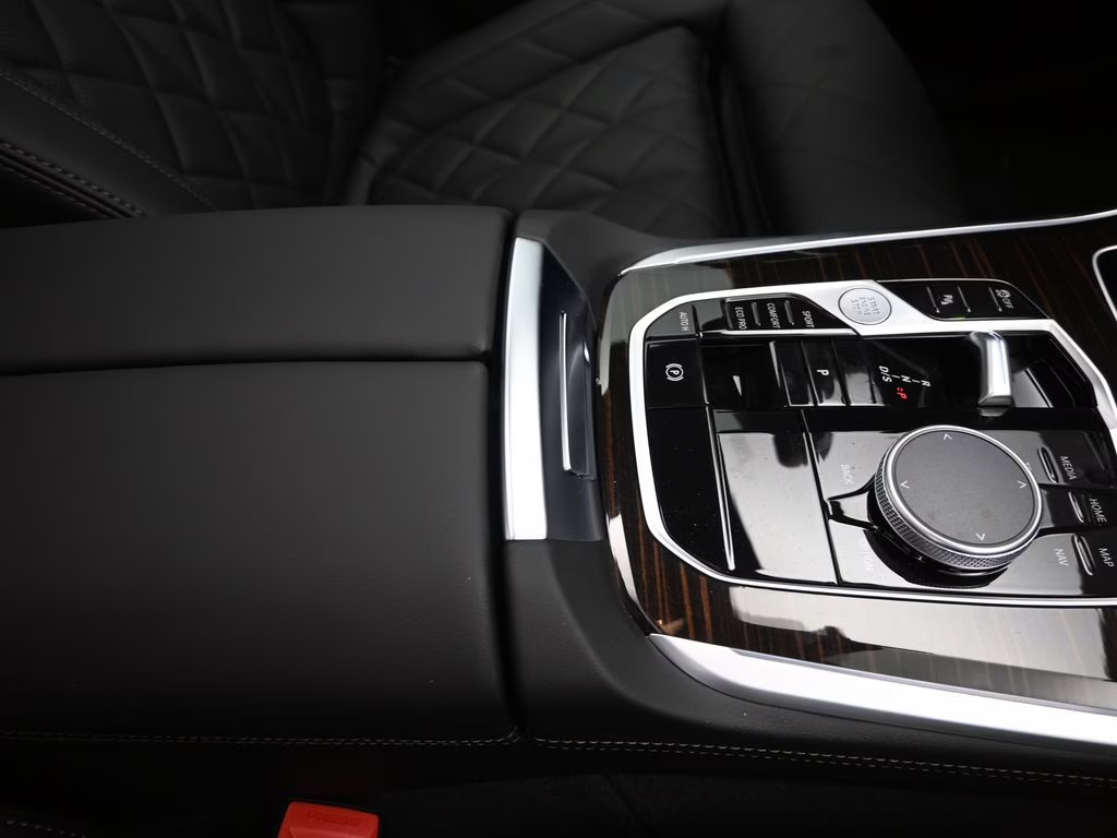 2026 Alpine White BMW X5 sDrive40i RWD SUV