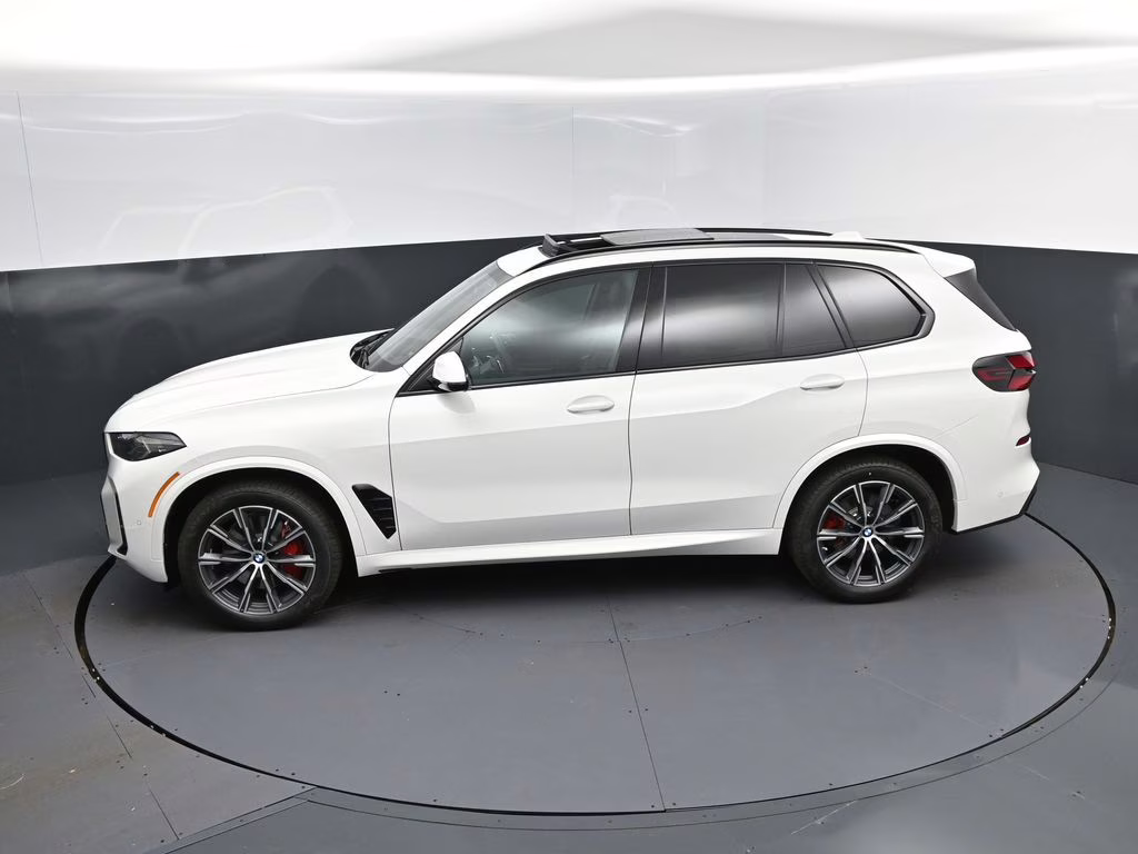 2026 Alpine White BMW X5 sDrive40i RWD SUV