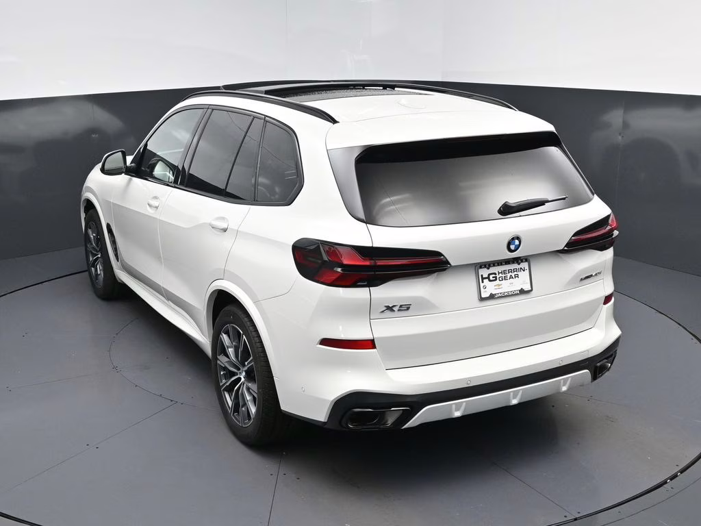 2026 Alpine White BMW X5 sDrive40i RWD SUV