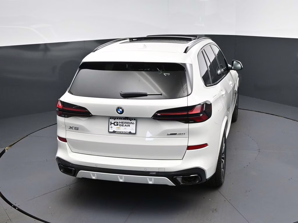 2026 Alpine White BMW X5 sDrive40i RWD SUV