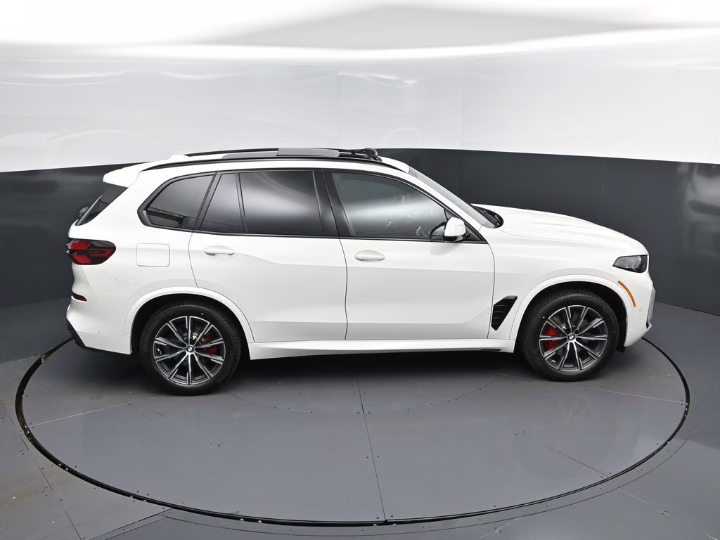 2026 Alpine White BMW X5 sDrive40i RWD SUV