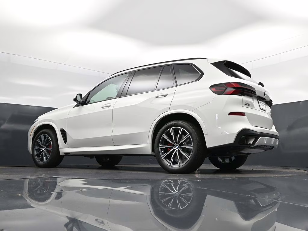 2026 Alpine White BMW X5 sDrive40i RWD SUV