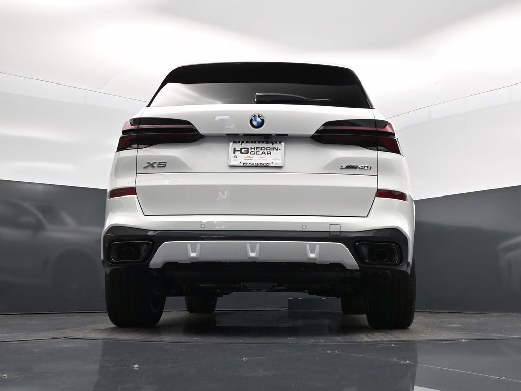 2026 Alpine White BMW X5 sDrive40i RWD SUV