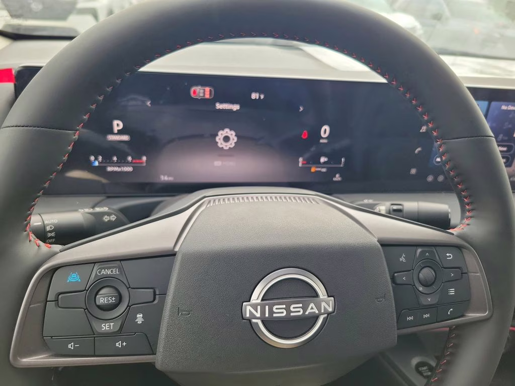 2026 Aspen White/Super Black Nissan Sentra SR FWD Sedan