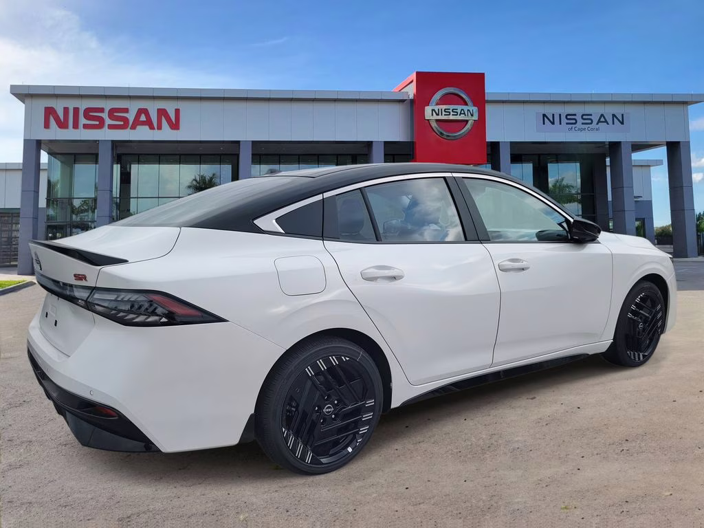 2026 Aspen White/Super Black Nissan Sentra SR FWD Sedan