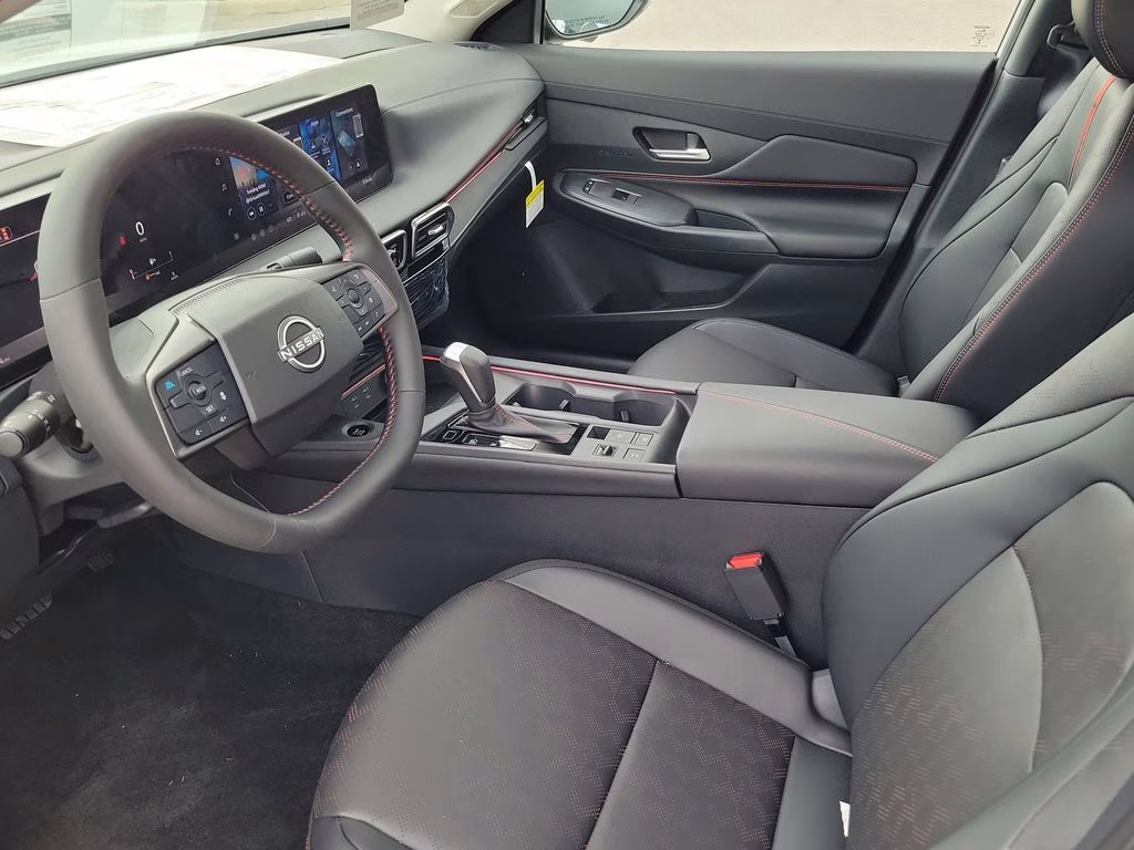 2026 Aspen White/Super Black Nissan Sentra SR FWD Sedan