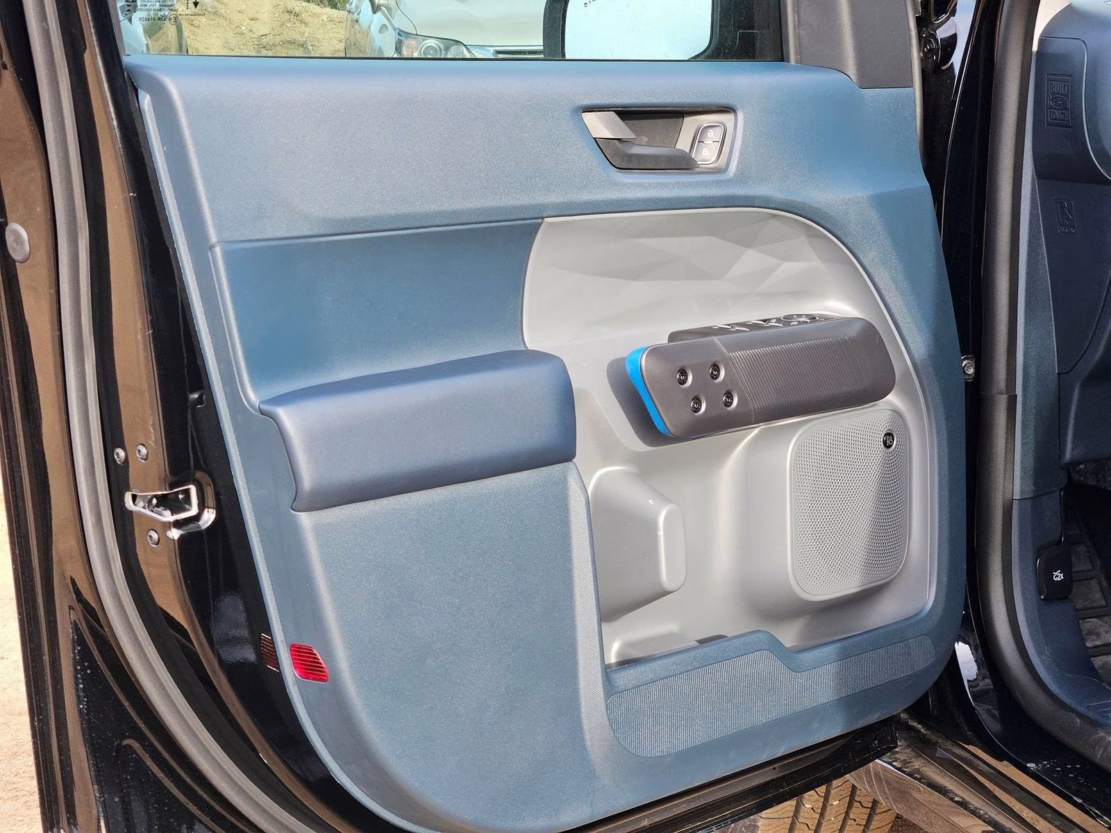 2026 Shadow Black Ford Maverick Lobo High AWD Truck