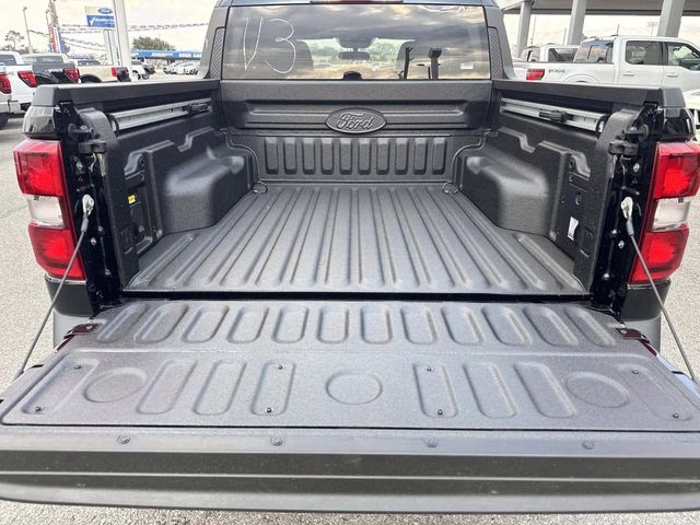 2026 Shadow Black Ford Maverick Lariat AWD Truck