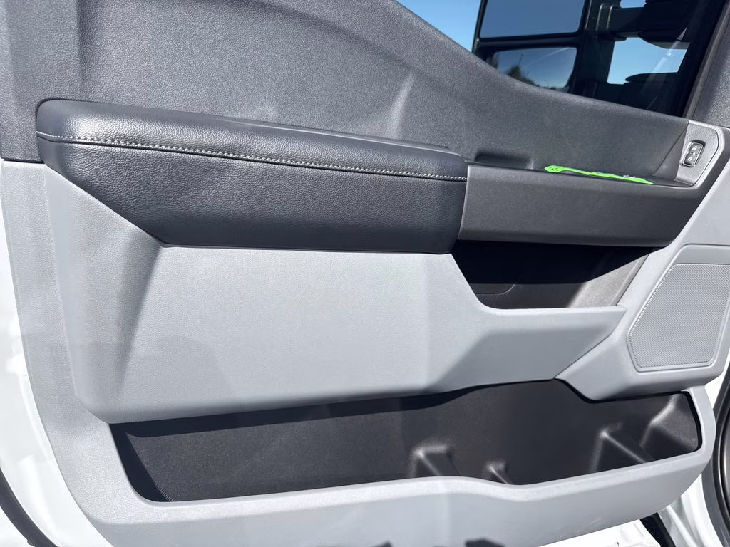 2026 Avalanche Ford Super Duty F-250 SRW XL 4X4 Truck