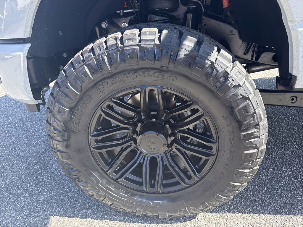 2026 Avalanche Ford Super Duty F-250 SRW XL 4X4 Truck