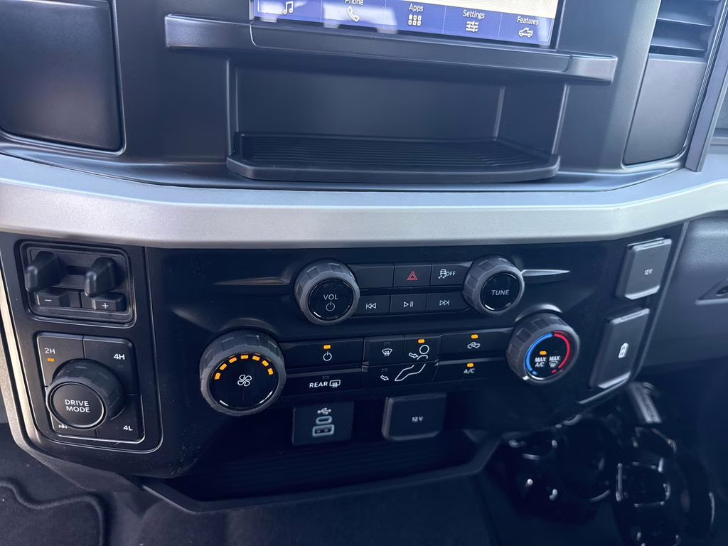 2026 Avalanche Ford Super Duty F-250 SRW XL 4X4 Truck