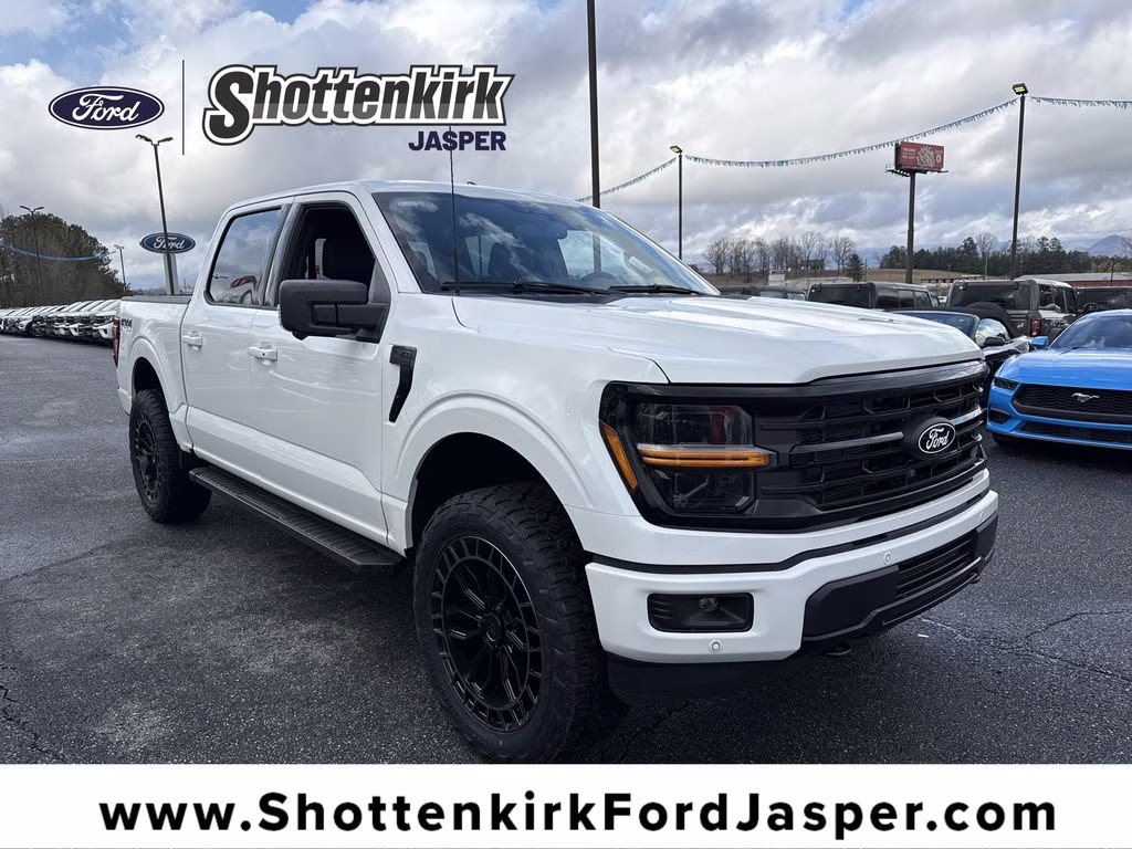 2026 Oxford White Ford F-150 XLT 4X4 Truck