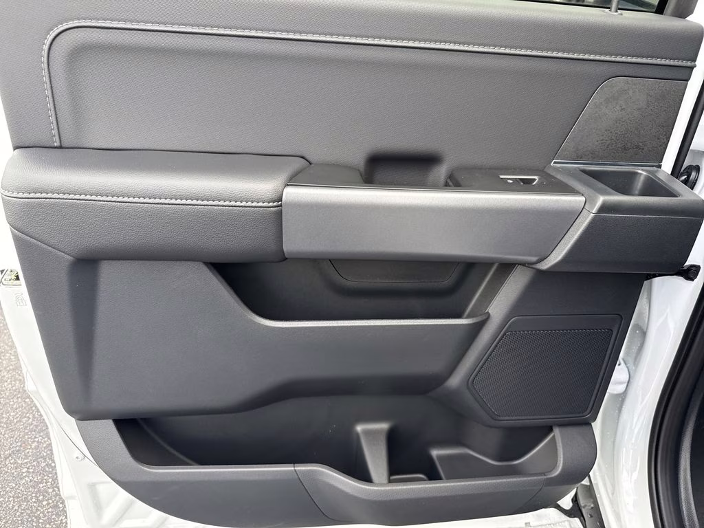 2026 Oxford White Ford F-150 XLT 4X4 Truck