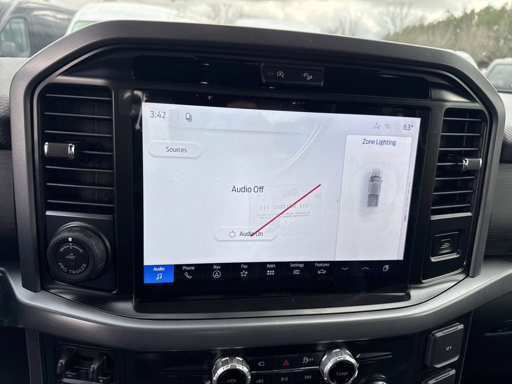 2026 Oxford White Ford F-150 XLT 4X4 Truck