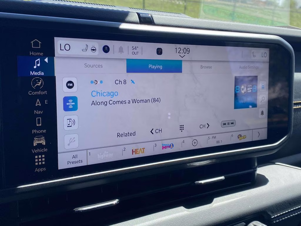 2026 Granite Crystal Metallic Clearcoat Jeep Wrangler Sahara 4X4 SUV