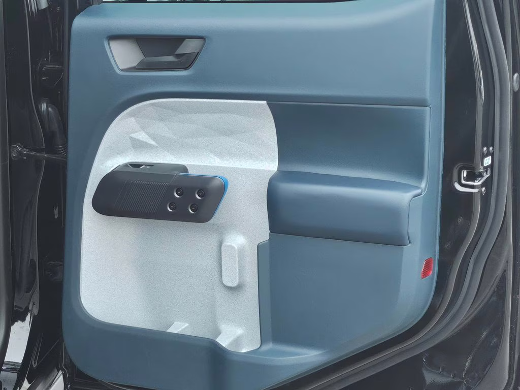 2026 Shadow Black Ford Maverick XLT FWD Truck