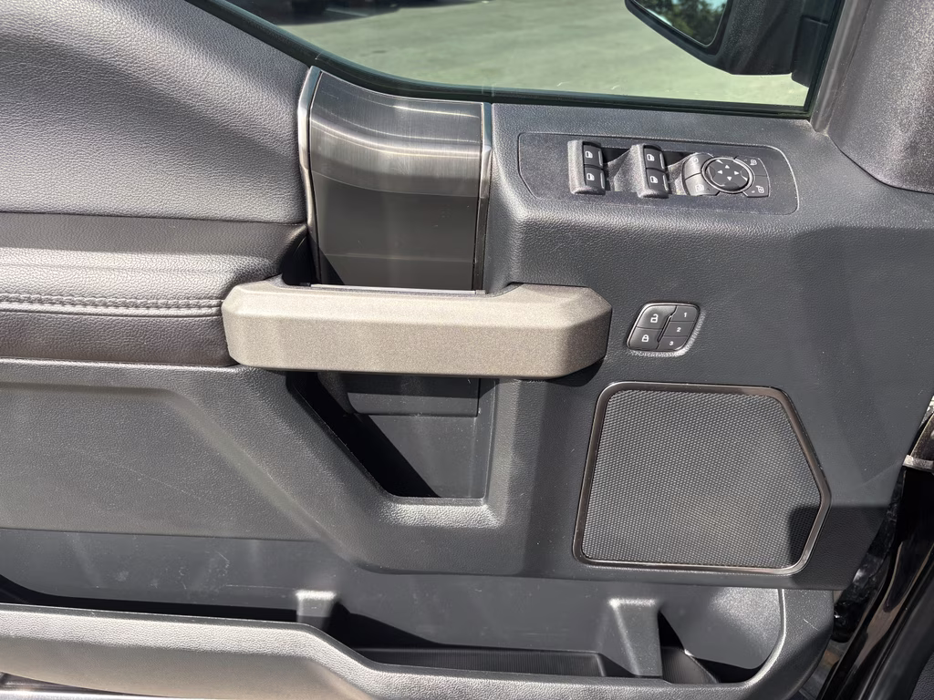 2020 Agate Black Metallic Ford F-150 Raptor 4X4 Truck