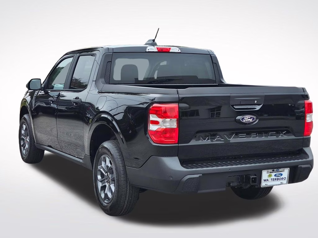 2026 Shadow Black Ford Maverick XLT FWD Truck