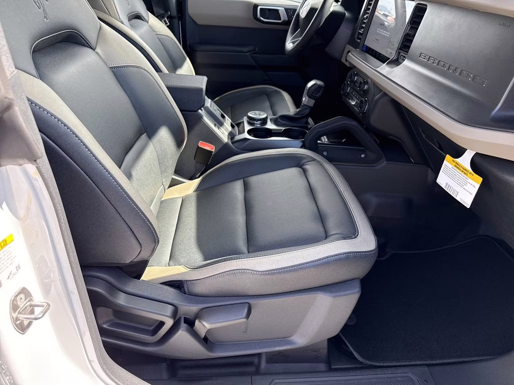 2026 Oxford White Ford Bronco Big Bend 4X4 SUV