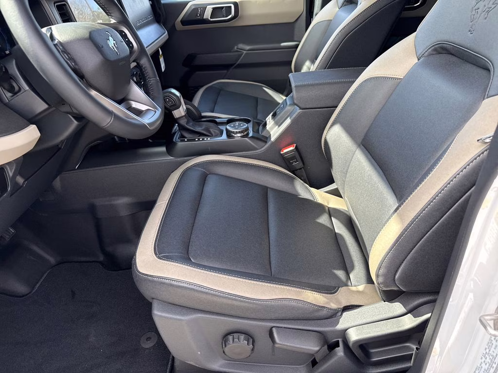 2026 Oxford White Ford Bronco Big Bend 4X4 SUV