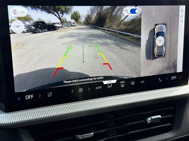 2026 White Ford Explorer Tremor 4X4 SUV