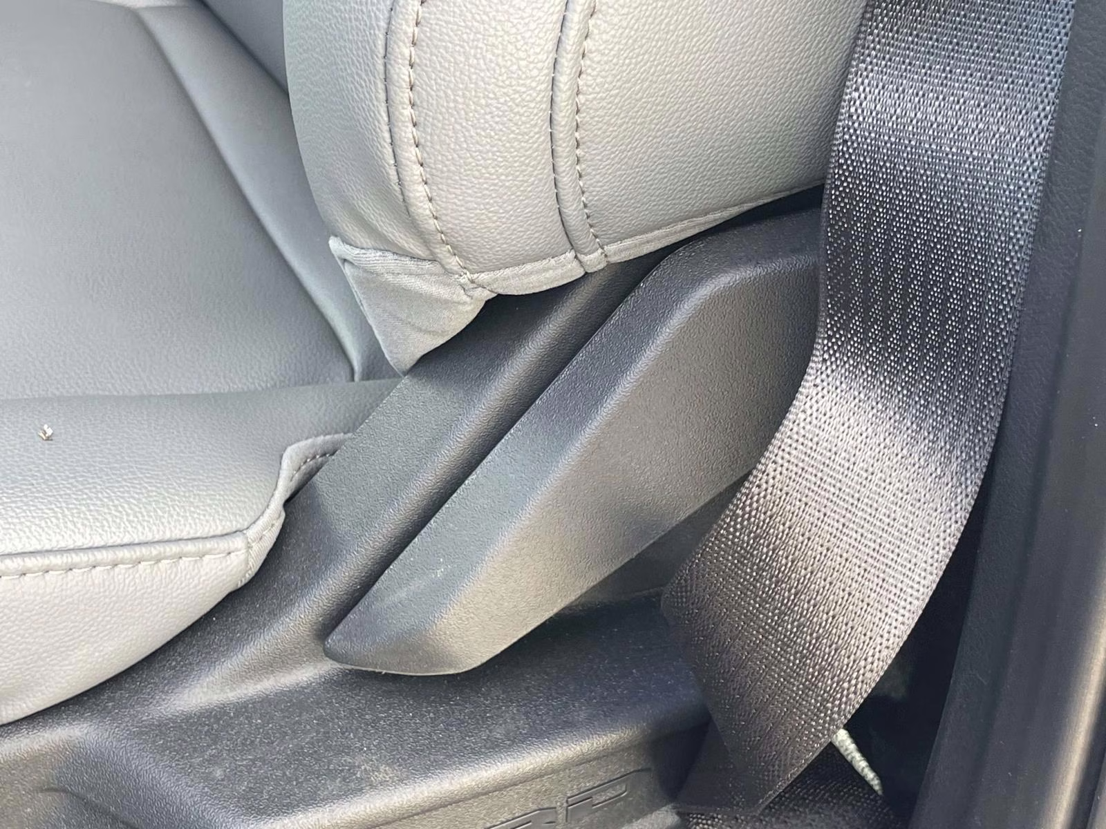 2026 Oxford White Ford Super Duty F-550 DRW XL RWD Chassis