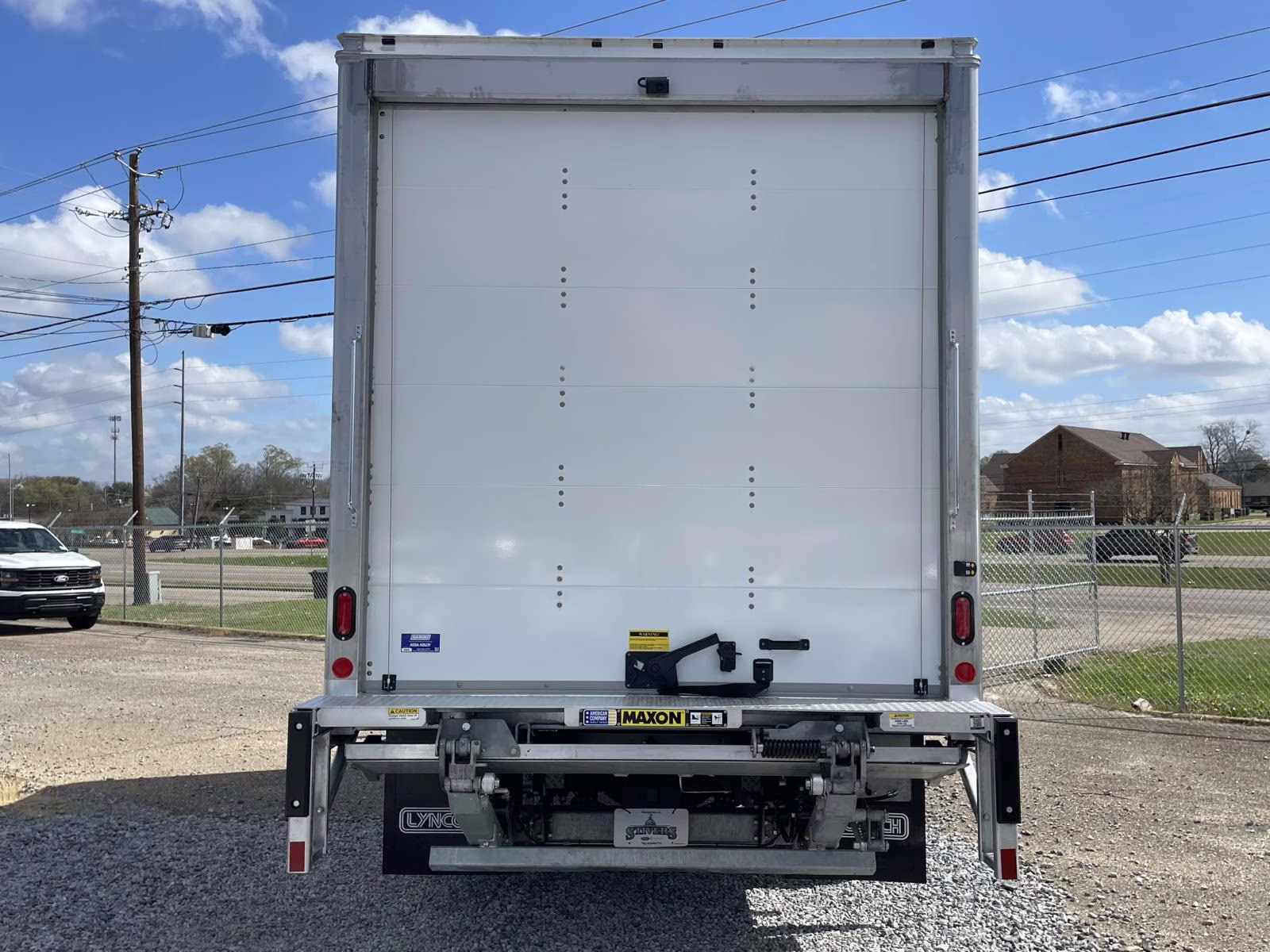 2026 Oxford White Ford Super Duty F-550 DRW XL RWD Chassis