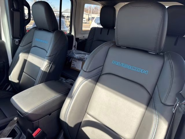 2025 Bright White Clearcoat Jeep Wrangler Rubicon 4xe 4X4 SUV