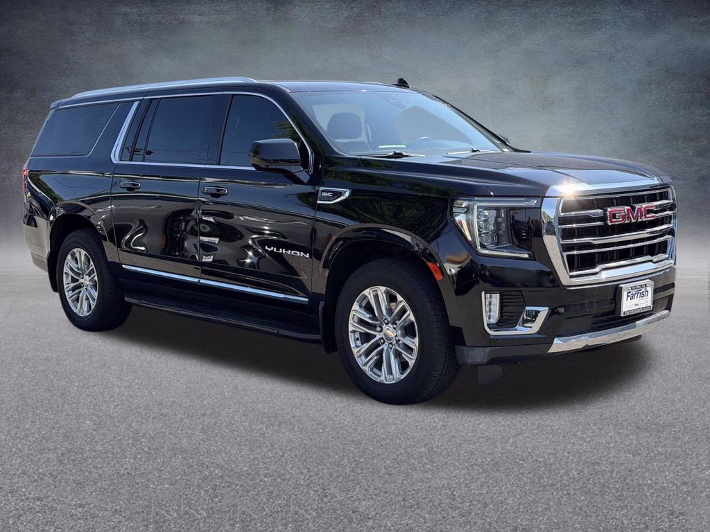 2022 Onyx Black GMC Yukon XL SLT 4X4 SUV