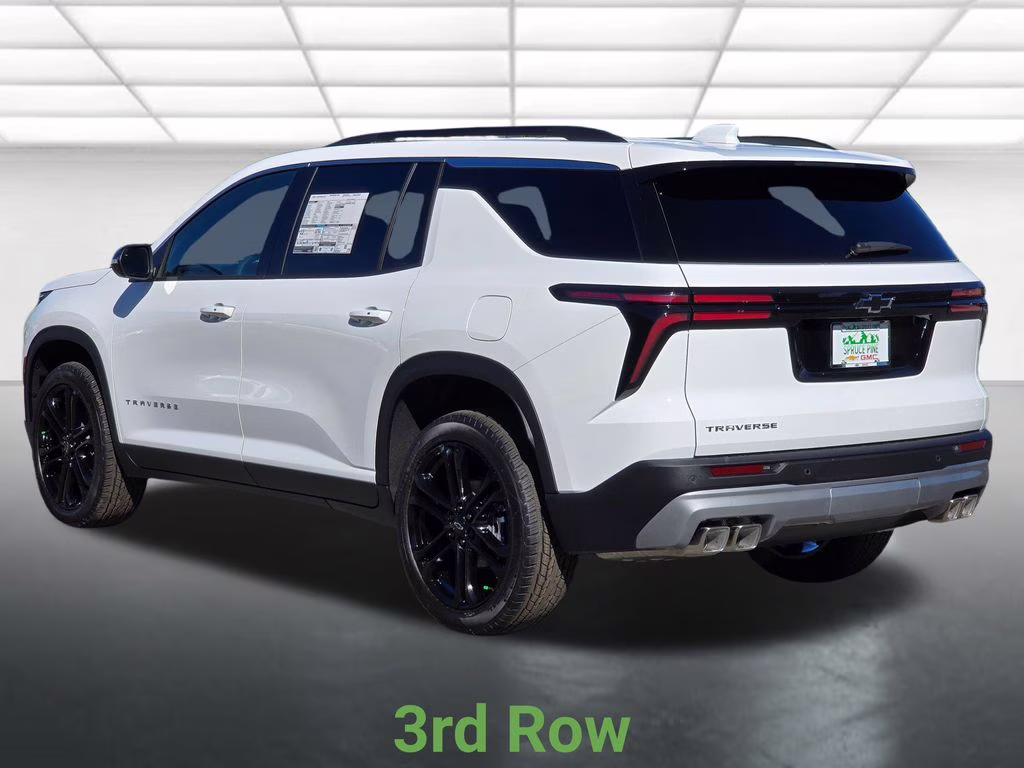 2026 Summit White Chevrolet Traverse LT FWD SUV
