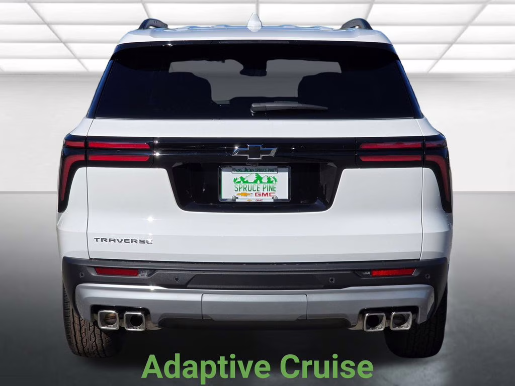 2026 Summit White Chevrolet Traverse LT FWD SUV