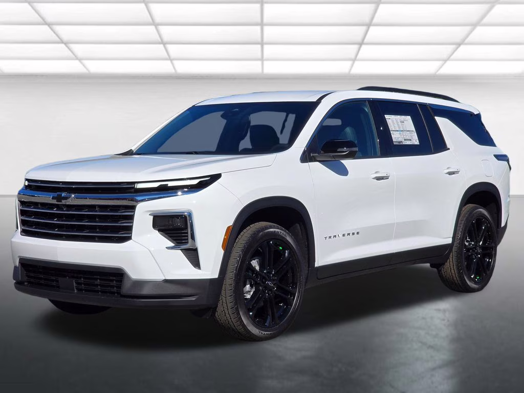 2026 Summit White Chevrolet Traverse LT FWD SUV