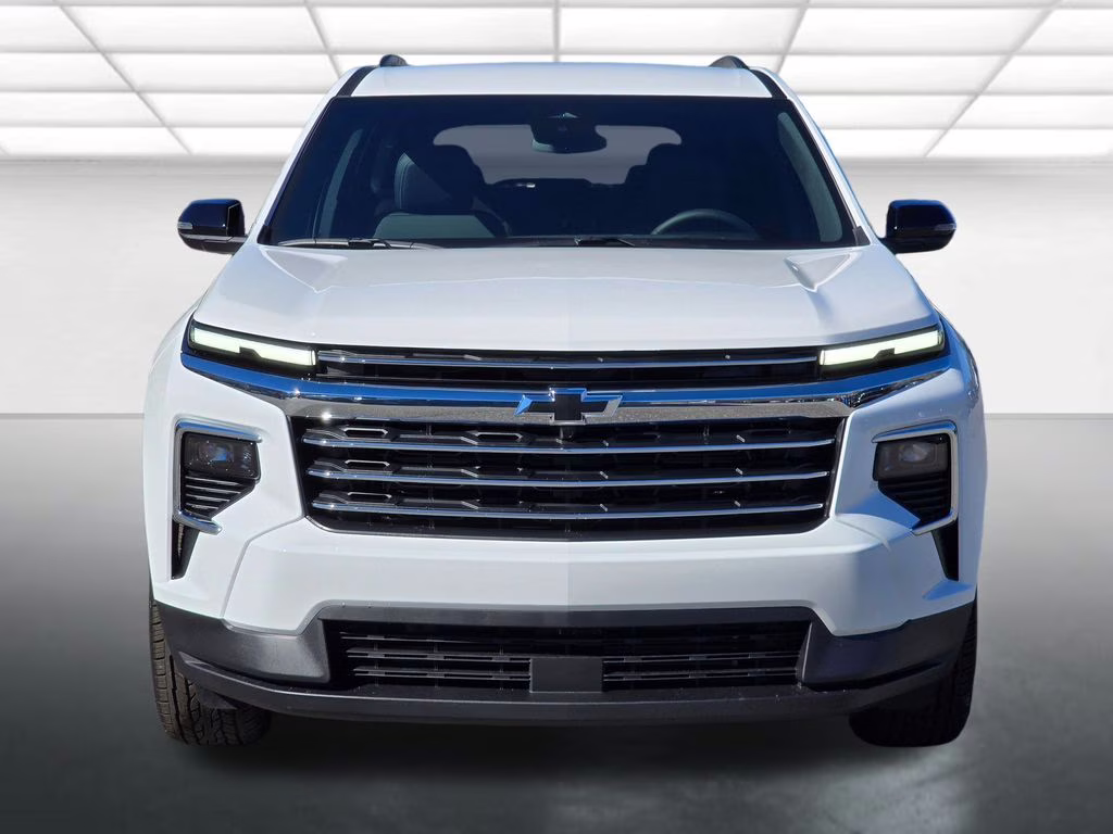 2026 Summit White Chevrolet Traverse LT FWD SUV