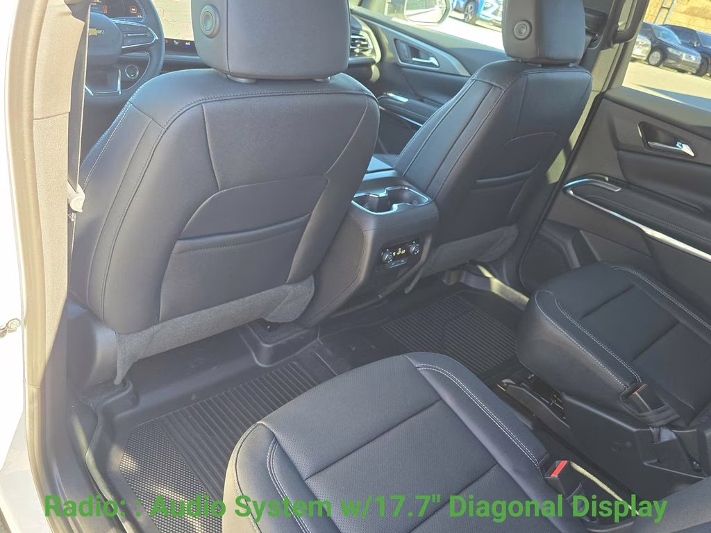 2026 Summit White Chevrolet Traverse LT FWD SUV