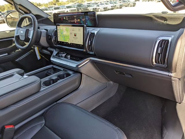 2025 Glacier Gray Metallic TriCoat Ford Expedition Max Platinum 4X4 SUV