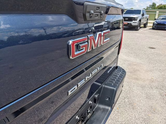 2022 Pacific Blue Metallic GMC Sierra 1500 Denali 4X4 Truck