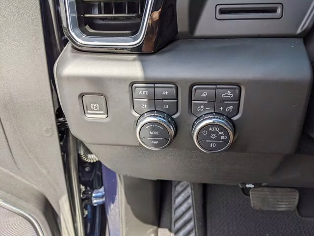 2022 Pacific Blue Metallic GMC Sierra 1500 Denali 4X4 Truck