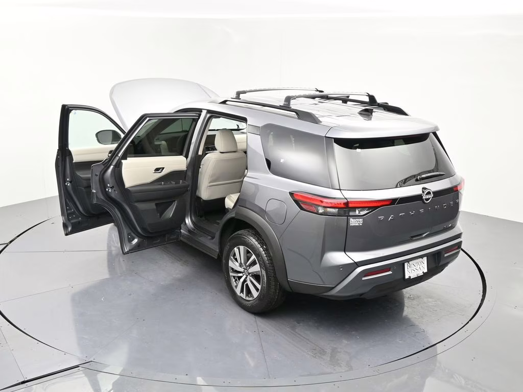 2026 Gun Metallic Nissan Pathfinder SL 4X4 SUV