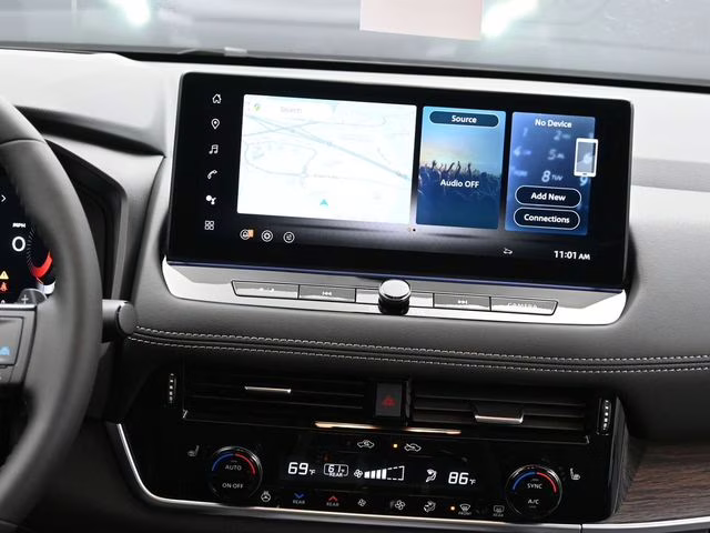 2026 Everest White Pearl Tricoat Nissan Rogue Platinum AWD SUV