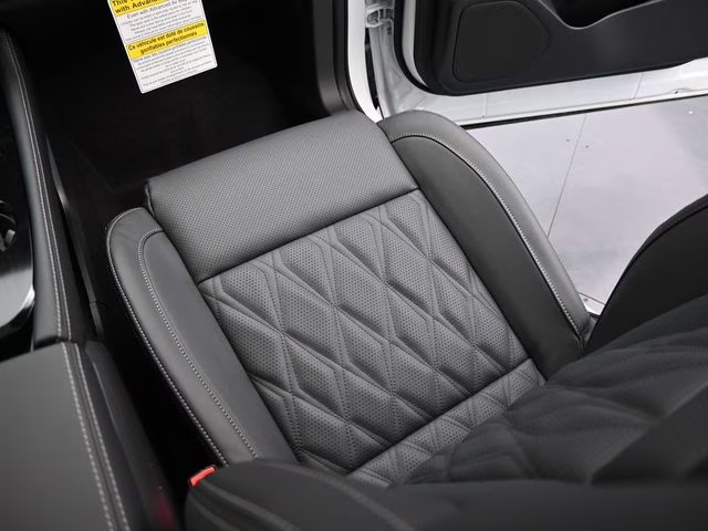 2026 Everest White Pearl Tricoat Nissan Rogue Platinum AWD SUV