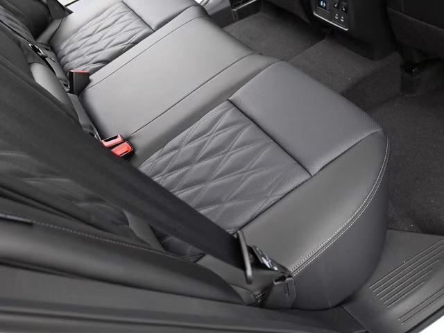 2026 Everest White Pearl Tricoat Nissan Rogue Platinum AWD SUV