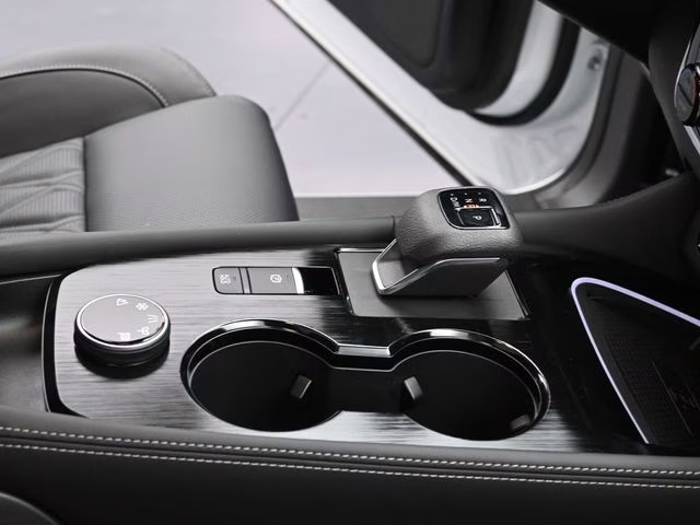 2026 Everest White Pearl Tricoat Nissan Rogue Platinum AWD SUV