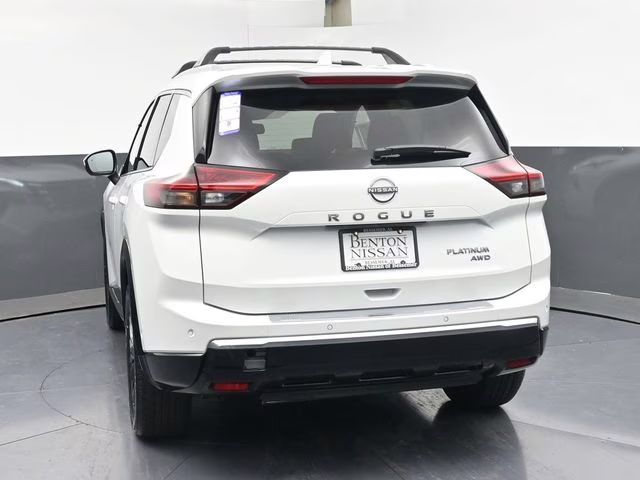 2026 Everest White Pearl Tricoat Nissan Rogue Platinum AWD SUV